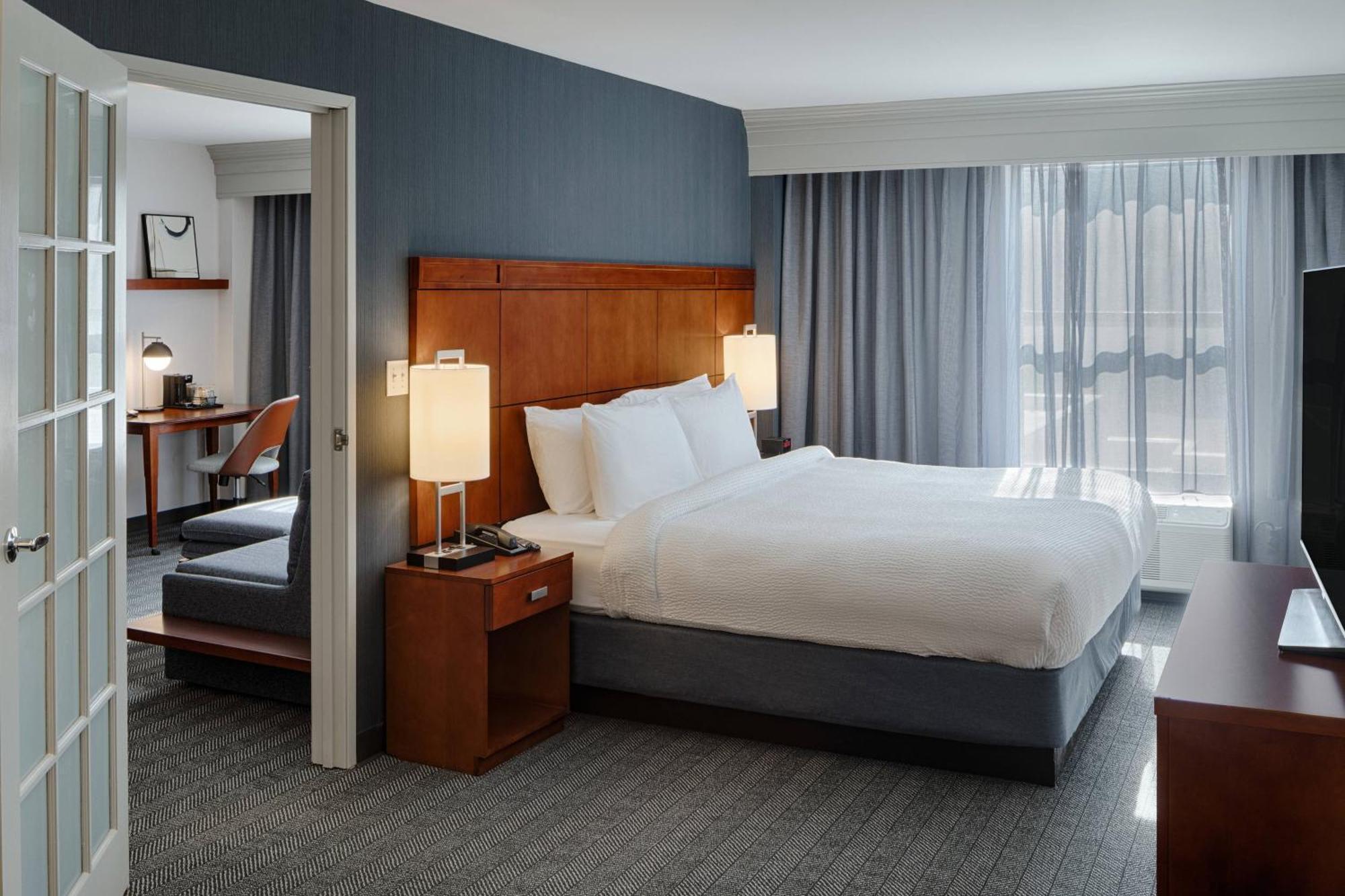 Hotel Courtyard By Marriott Springfield Downtown Zewnętrze zdjęcie