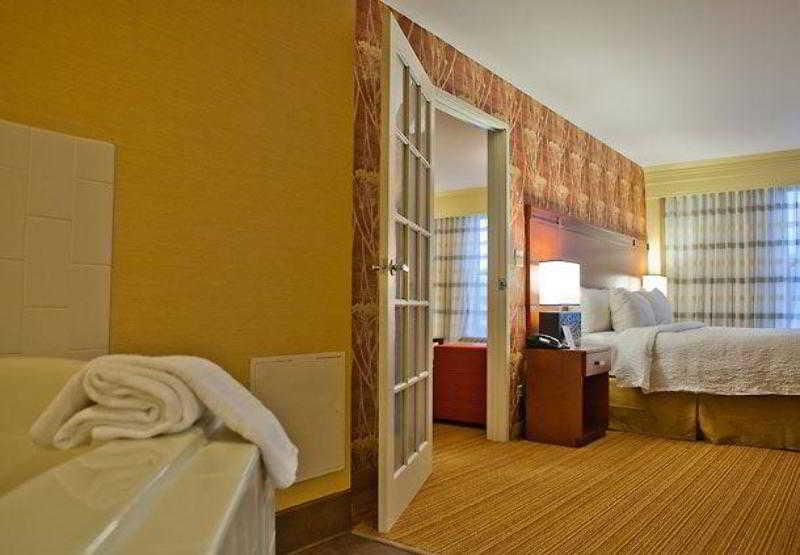 Hotel Courtyard By Marriott Springfield Downtown Zewnętrze zdjęcie